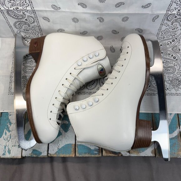 New Riedell Figure Skates Women Sz 6 Model 117 White Toe Pick Blades Canada Flaw - Picture 5 of 12